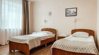 Гостиница Конаково Конаково Стандартный трехместный номер третьей категории-3