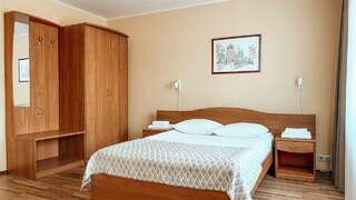 Гостиница Конаково Конаково Стандартный двухместный номер с одной кроватью первой категории-3