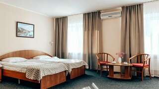 Гостиница Конаково Конаково Улучшенный двухместный номер с раздельными кроватями первой категории-1