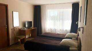 Гостиница Конаково Конаково Стандартный пятиместный двухкомнатный третьей категории-1